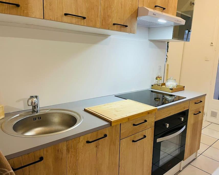 Appartement 3 Chambres Proche Centre Ville قرقشونه المظهر الخارجي الصورة